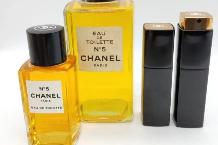 , Sarthe. Enchères : 400 pièces rares de la maison Chanel mises en vente